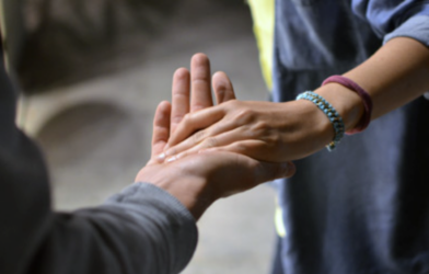 Spiritualité engagée : Entraide